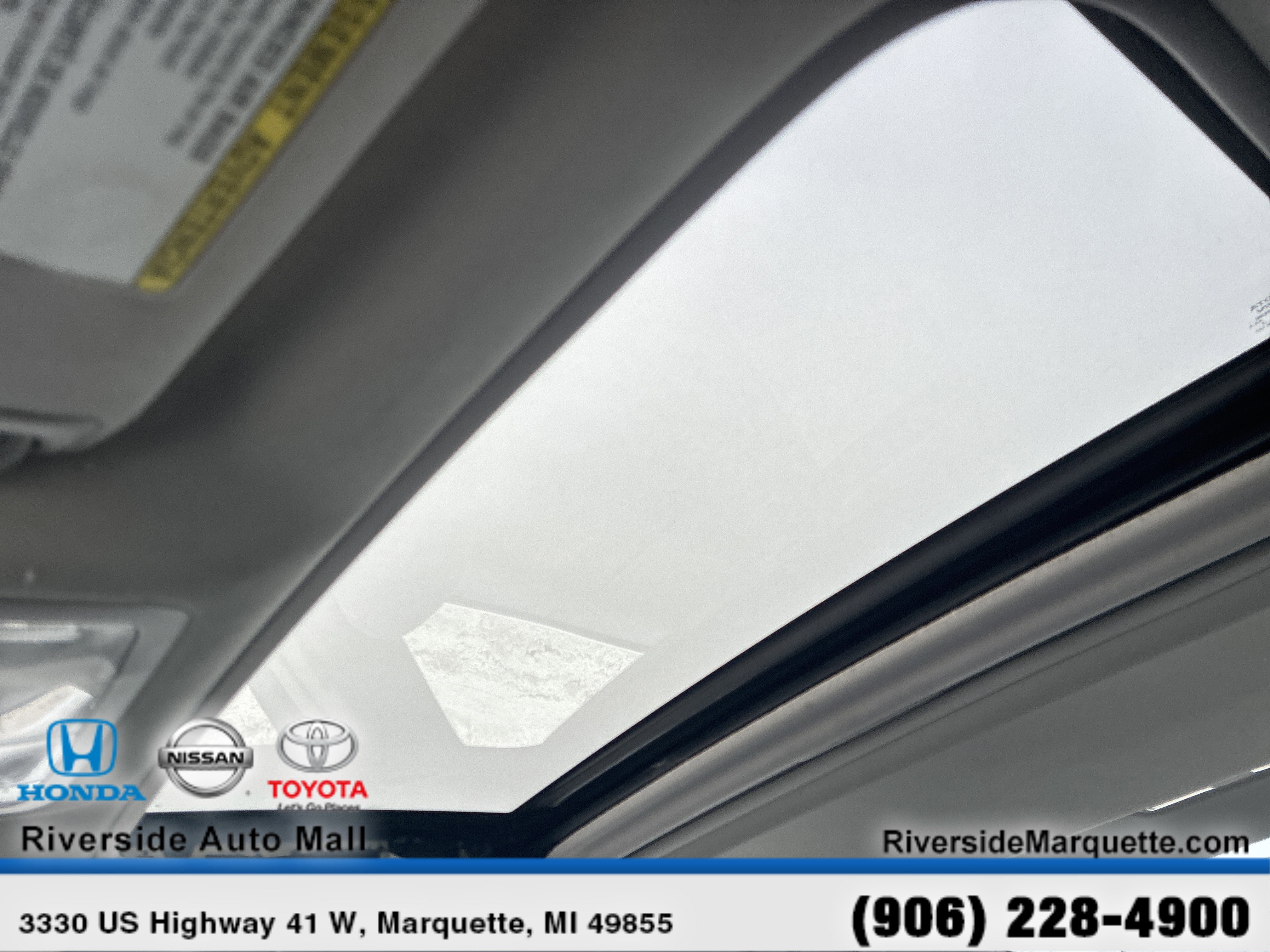 Used 2014 Toyota Camry SE image 22