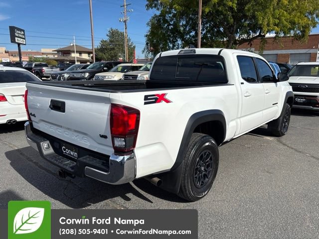 Used 2023 Toyota Tacoma SR5 AWD/4WD image 5