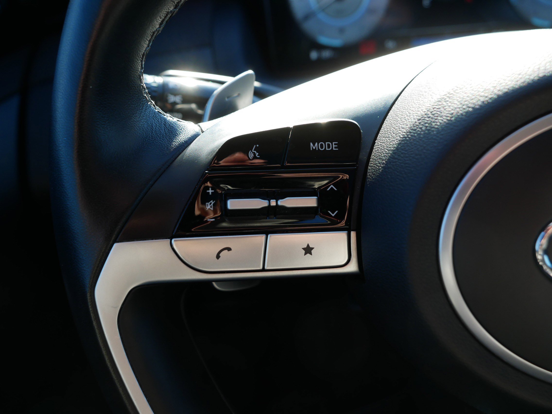 Used 2023 Hyundai Tucson Limited image 31