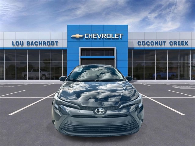 Used 2026 Toyota Corolla LE image 3