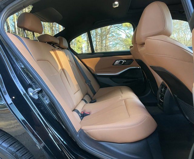 Used 2023 BMW 330i Sedan w/ Driving Assistance Package image 18