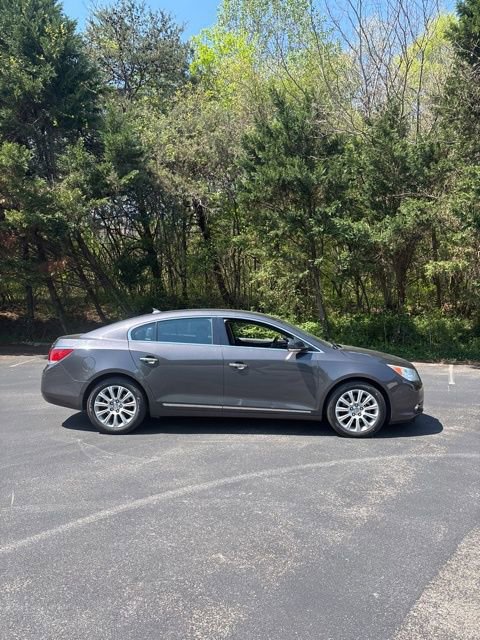 Used 2013 Buick LaCrosse Premium w/ Entertainment Package FWD image 5