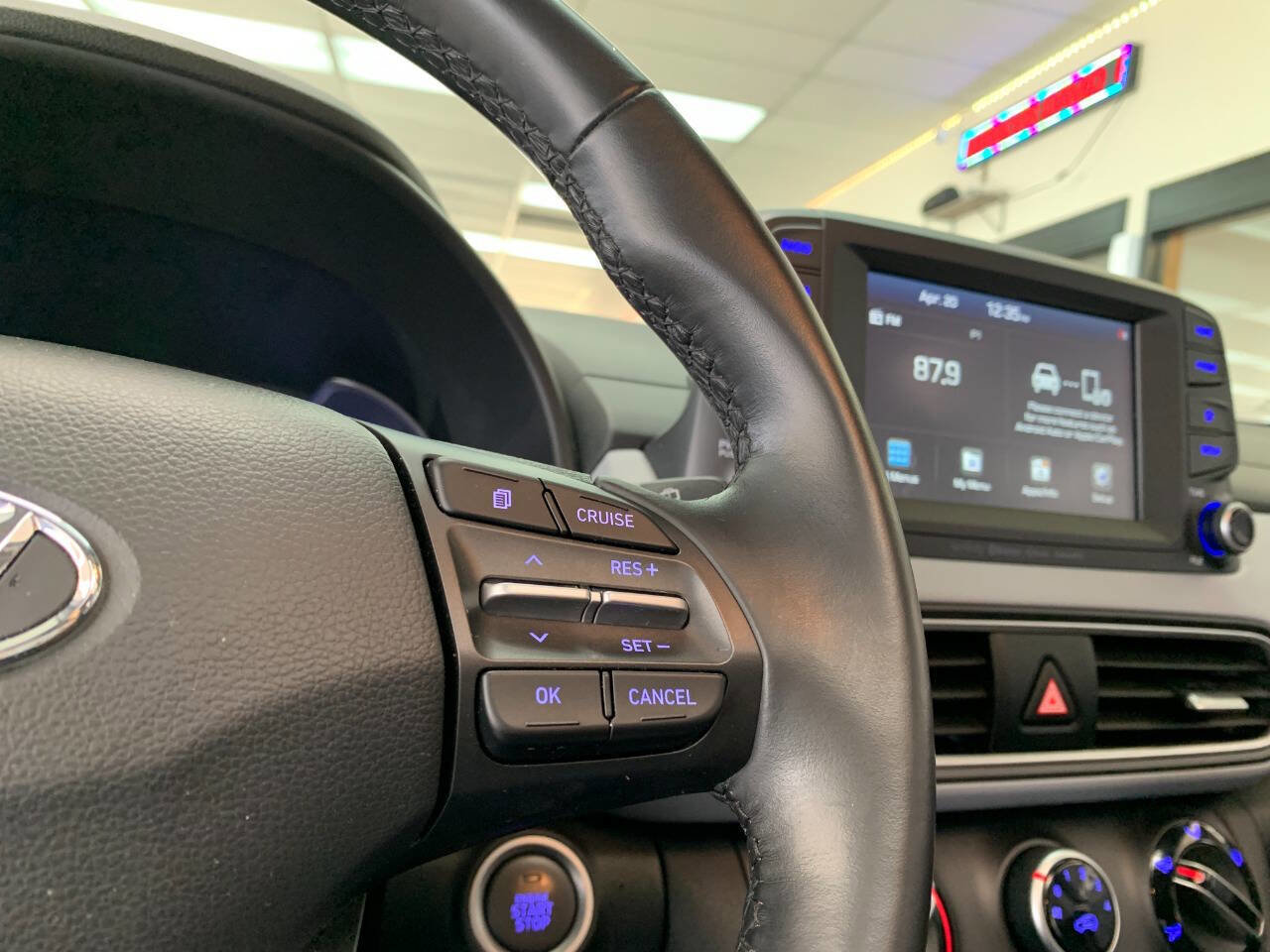 Used 2021 Hyundai Kona SEL Plus AWD/4WD image 16