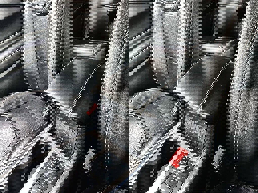 Used 2020 Ford Explorer ST w/ Premium Technology Package image 38