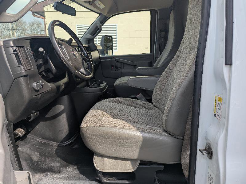 Used 2022 GMC Savana 3500 w/ Power Convenience Package image 21