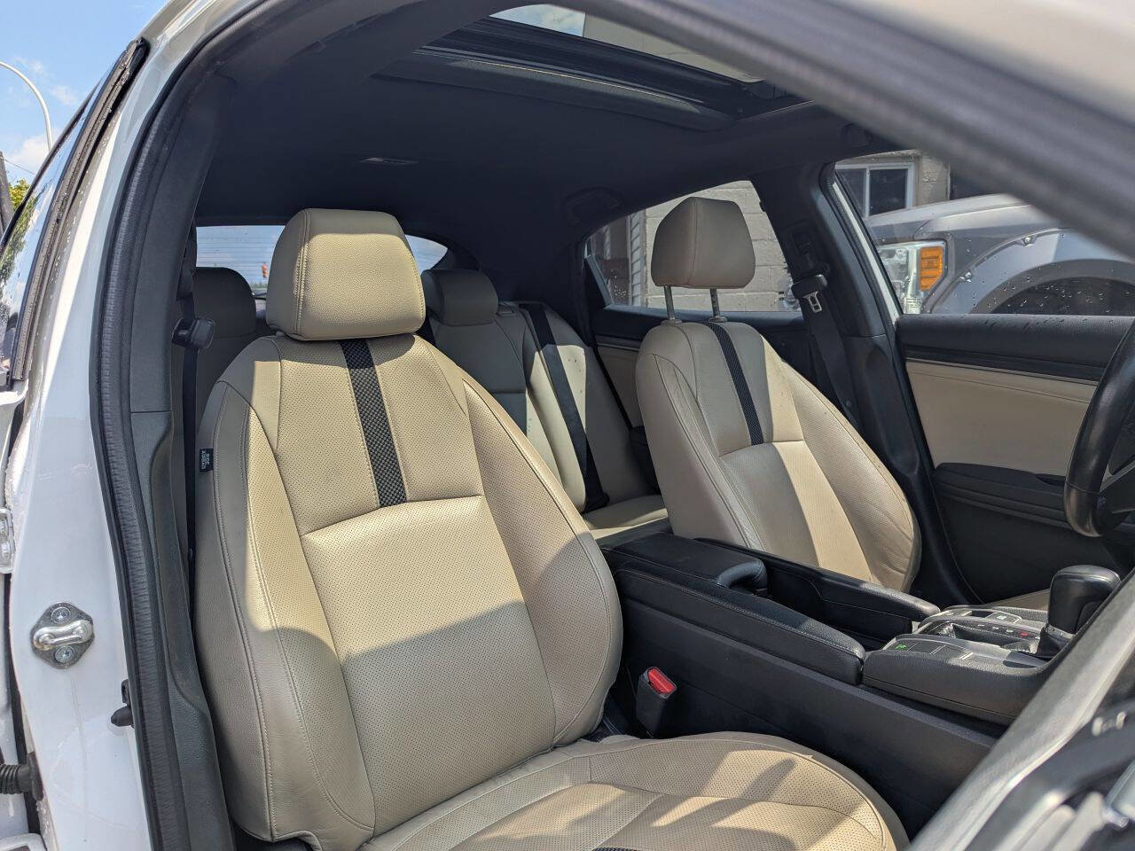 Used 2020 Honda Civic EX-L image 11