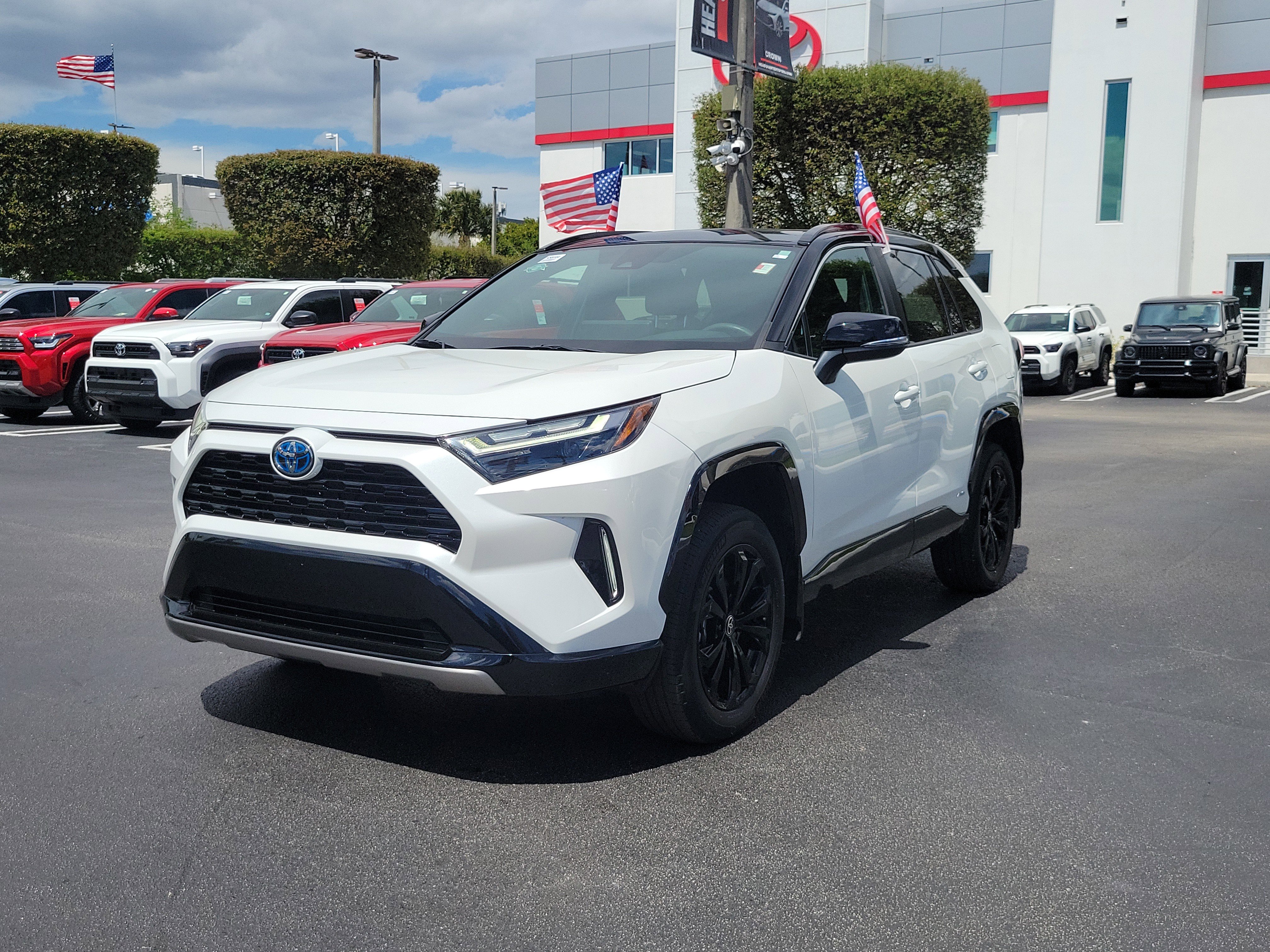 Used 2024 Toyota RAV4 XSE image 5