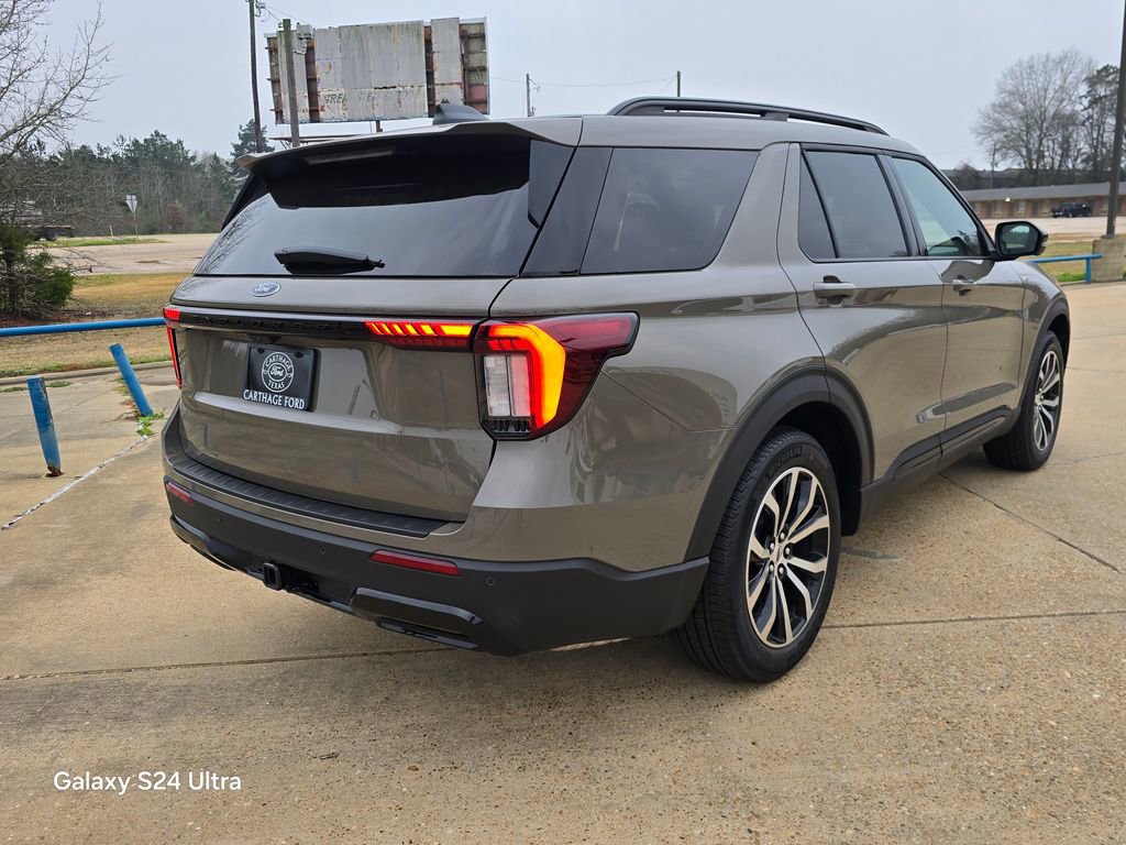 New 2026 Ford Explorer ST-Line image 5