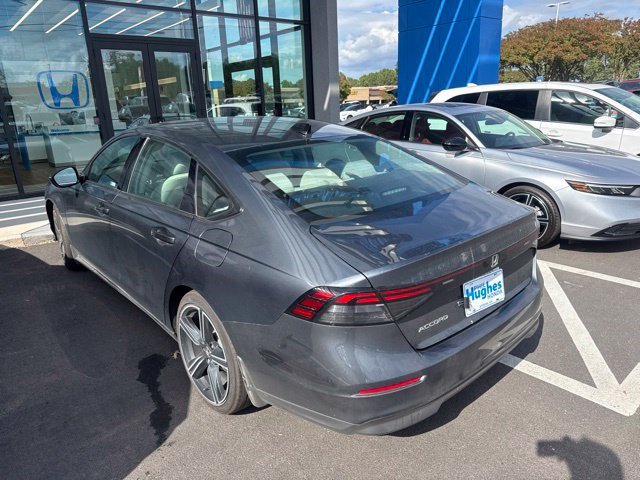 Used 2026 Honda Accord SE image 6