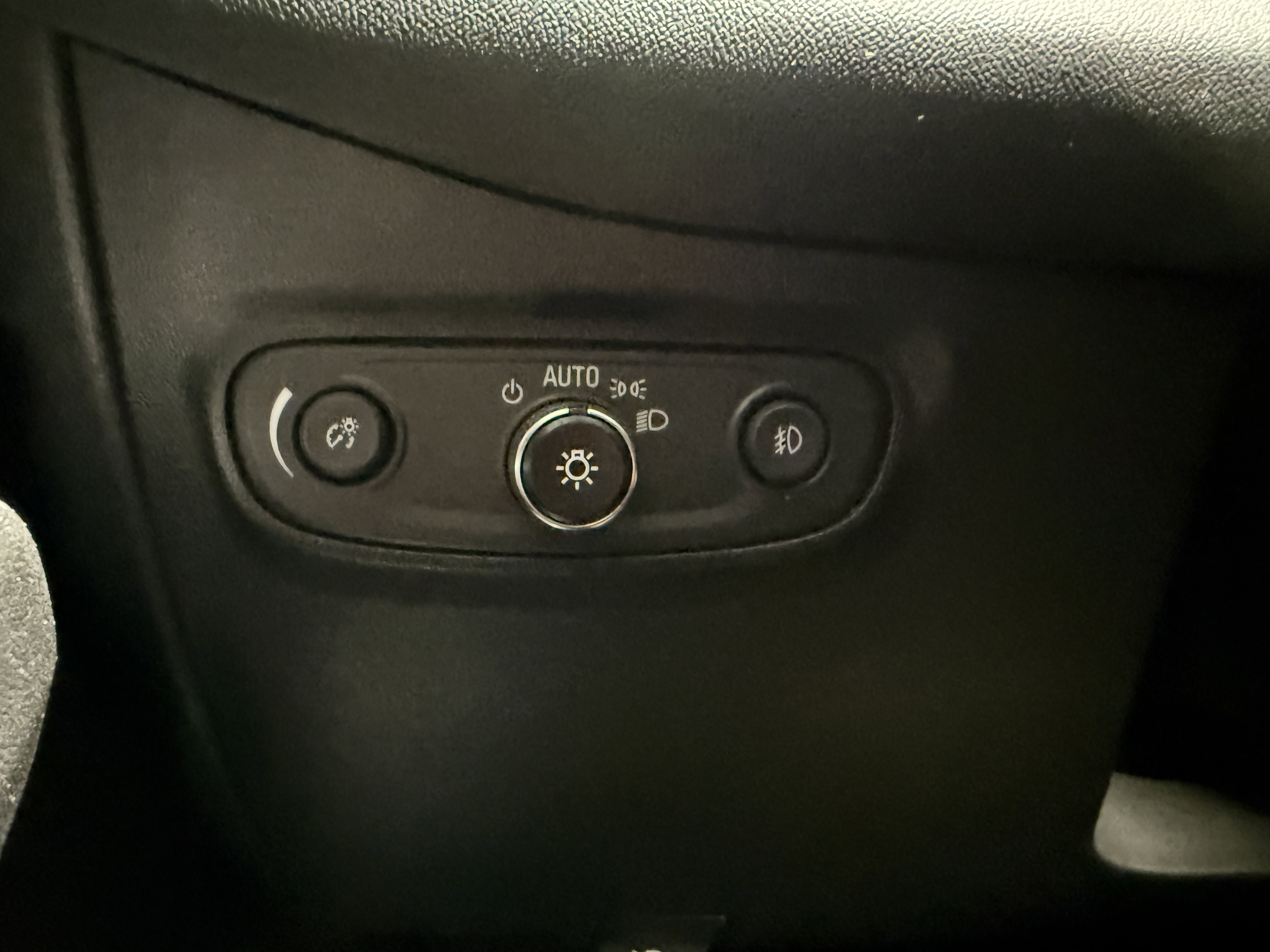 Used 2019 Chevrolet Equinox Premier image 15