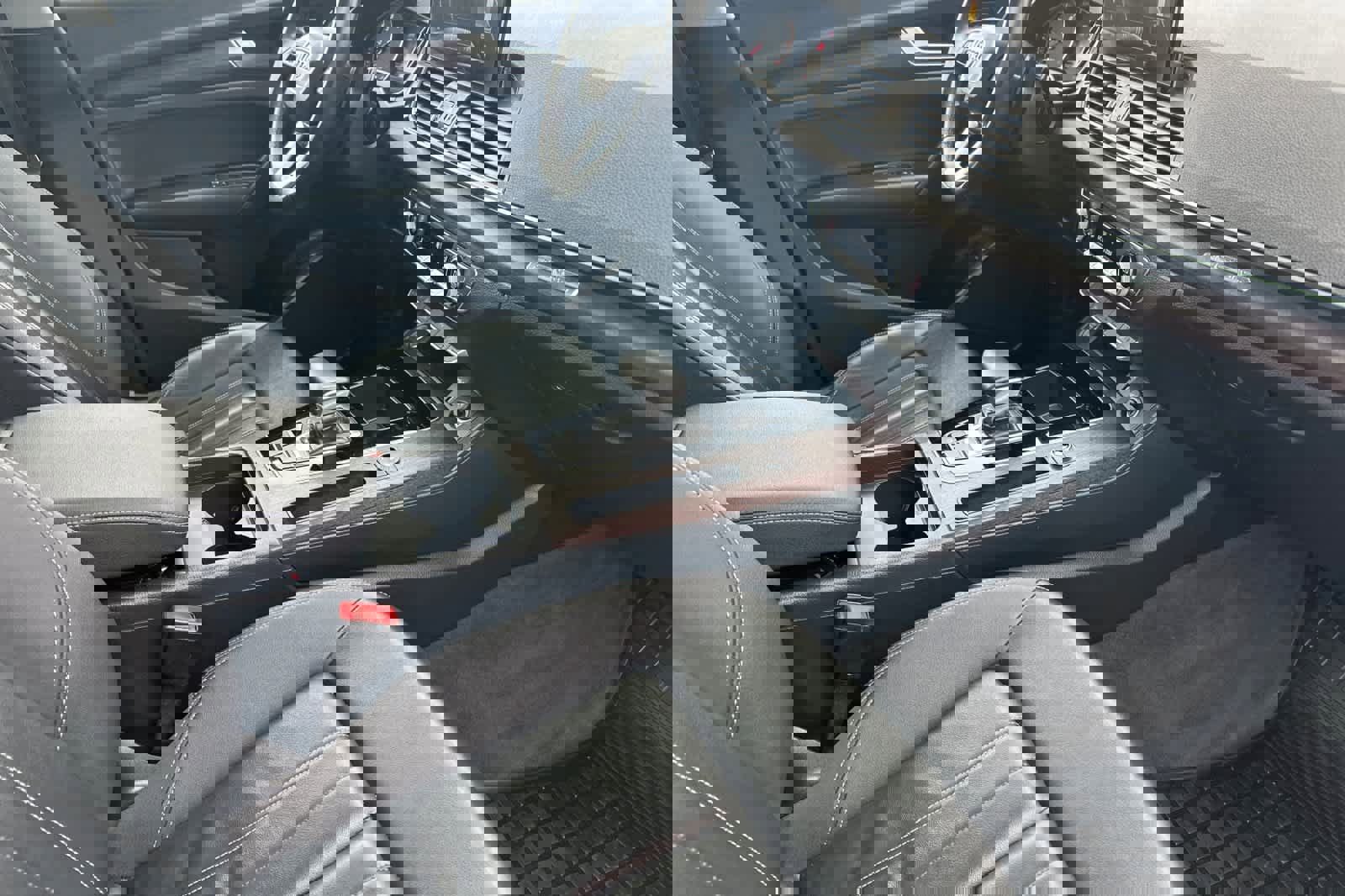 Used 2023 Audi Q5 2.0T Premium image 16