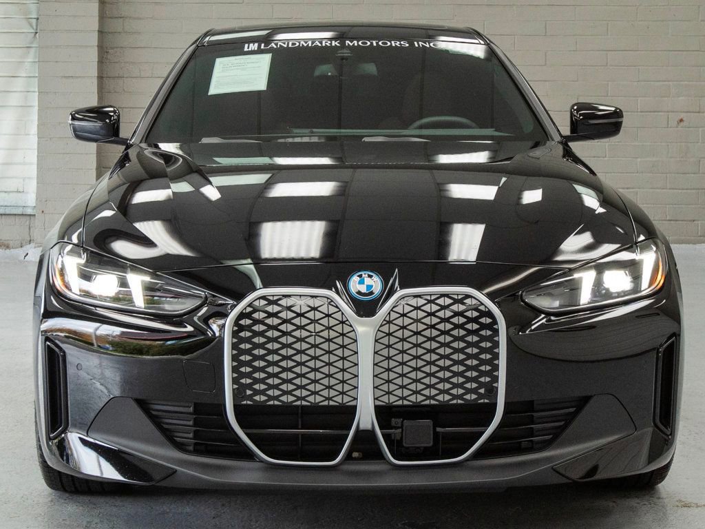 Used 2025 BMW i4 eDrive40 w/ Driving Assistance Package image 5