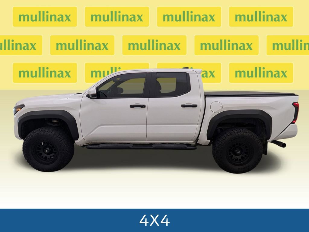 Used 2025 Toyota Tacoma TRD Off-Road w/ TRD Off Road Upgrade Package AWD/4WD image 9