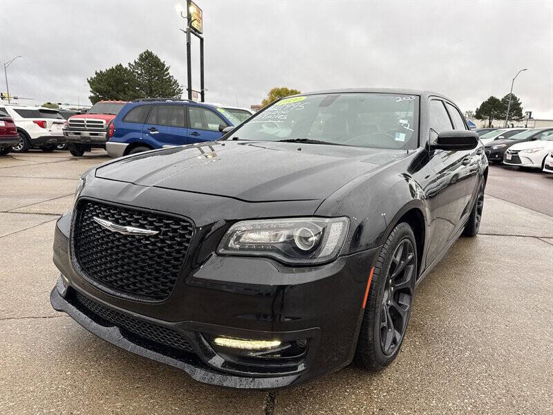 Used 2020 Chrysler 300 S image 1