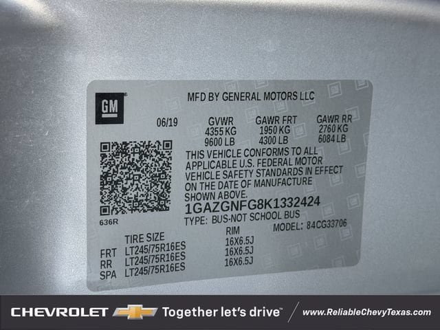 Used 2019 Chevrolet Express 3500 LS RWD image 32
