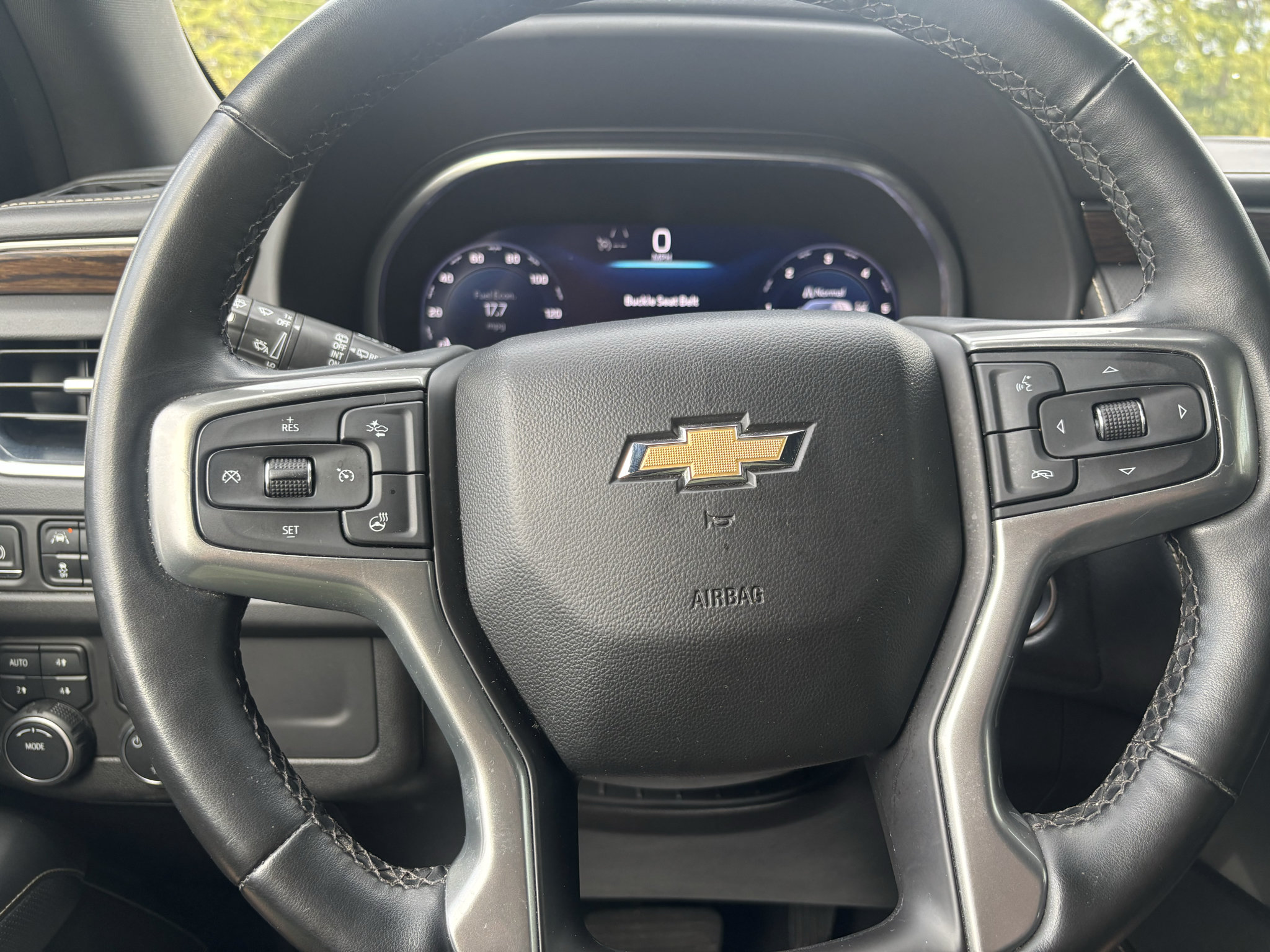 Used 2023 Chevrolet Suburban Premier AWD/4WD image 11