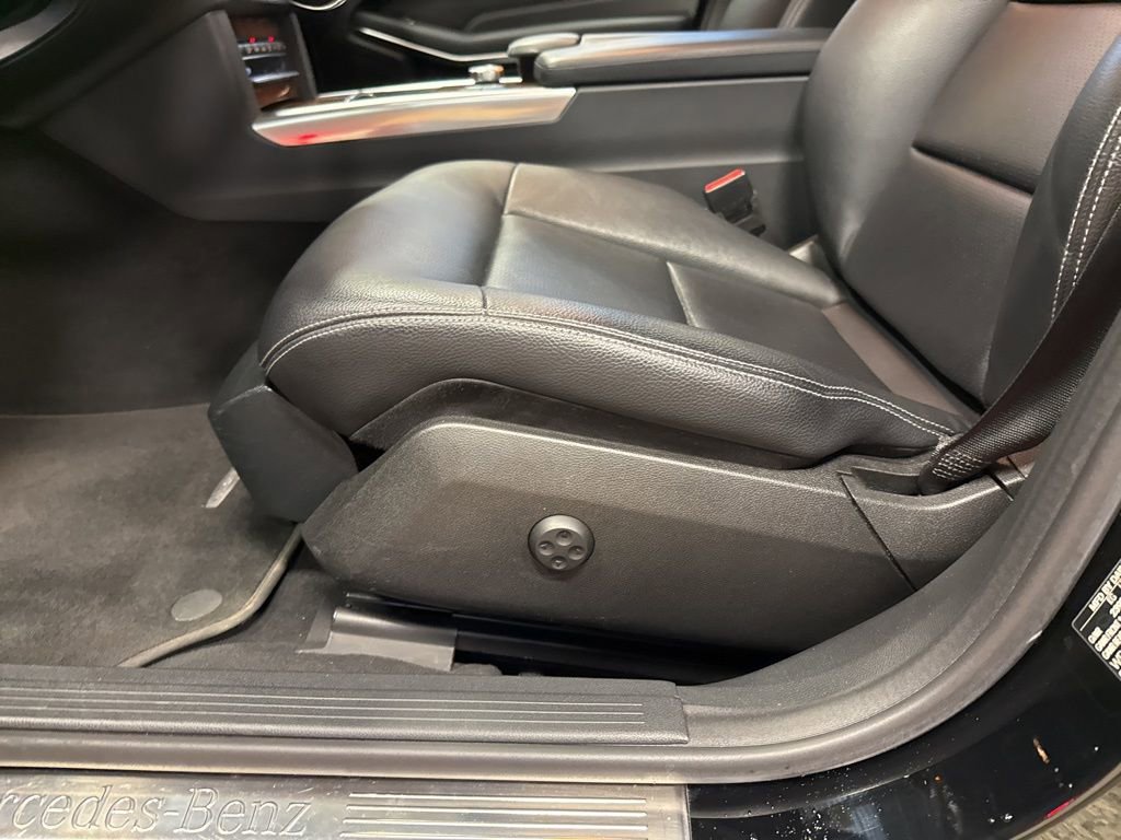 Used 2014 Mercedes-Benz E 350 4MATIC Sedan image 14