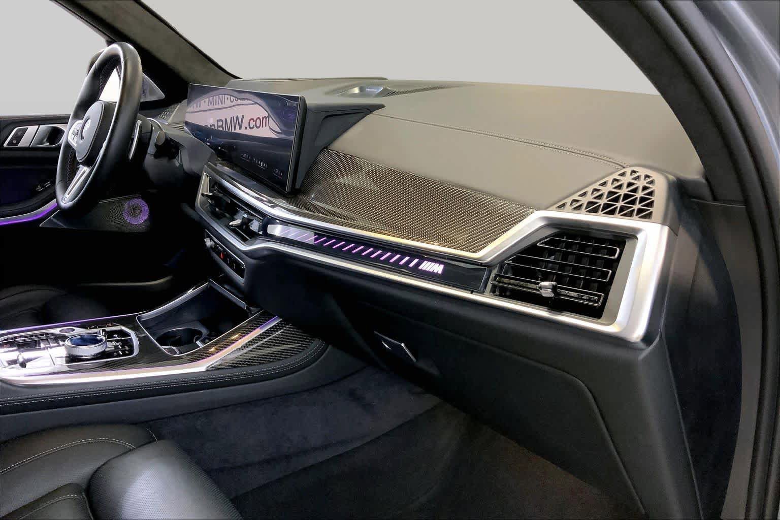Certified 2025 BMW X7 M60i AWD/4WD image 18