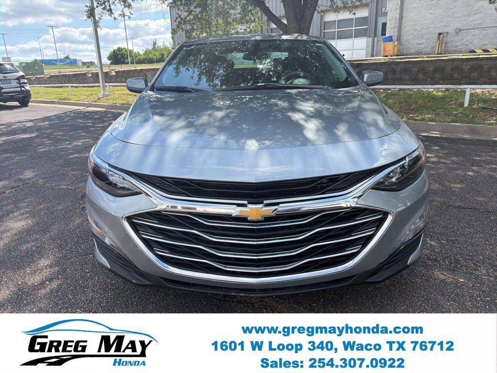 Used 2025 Chevrolet Malibu LT FWD image 8