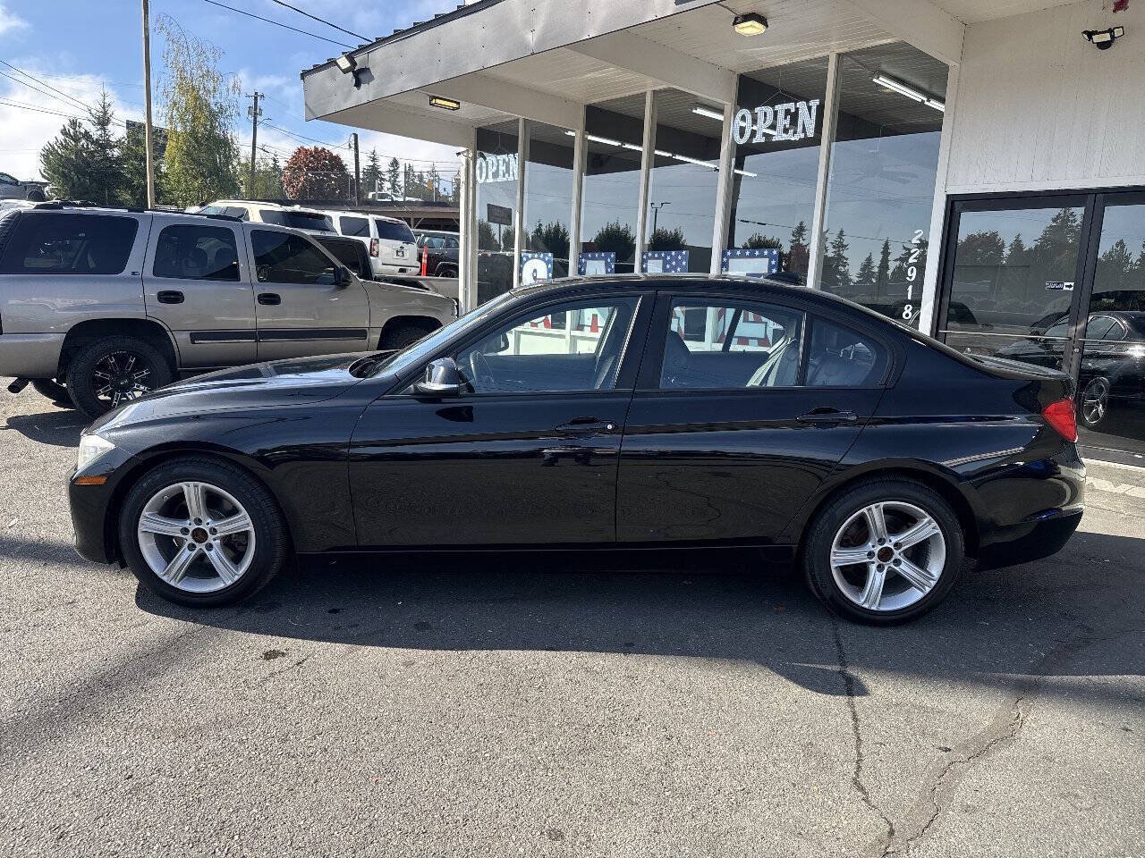 Used 2013 BMW 328i Sedan RWD image 3