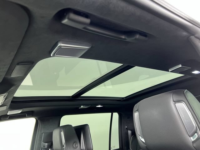 Certified 2024 Cadillac Escalade ESV Premium Luxury Platinum w/ Heavy-Duty Trailer Package AWD/4WD image 19