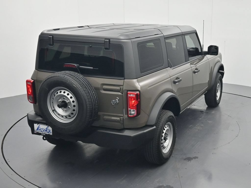 New 2026 Ford Bronco 4-Door AWD/4WD image 32