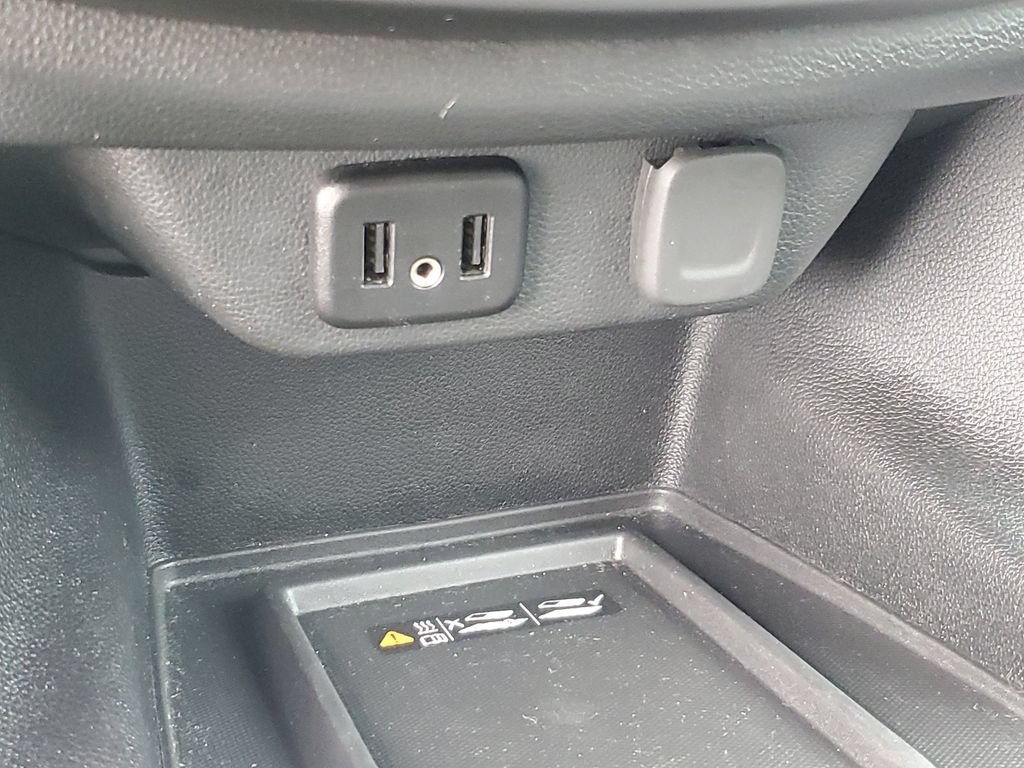 Certified 2023 Chevrolet Traverse LT FWD image 22