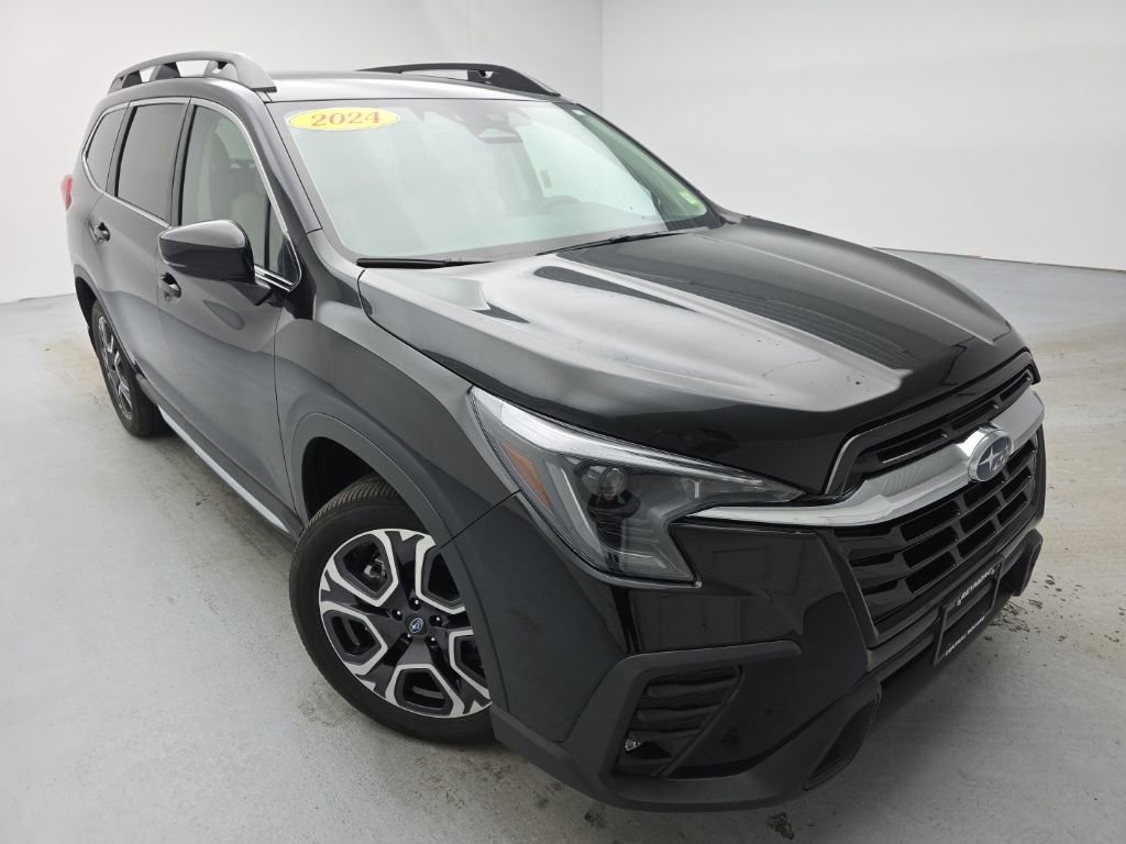 Used 2024 Subaru Ascent Limited image 3