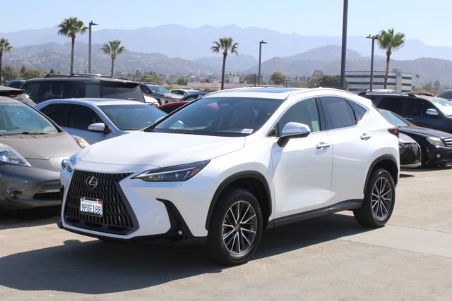 Certified 2025 Lexus NX 250 FWD w/ Premium Package image 3