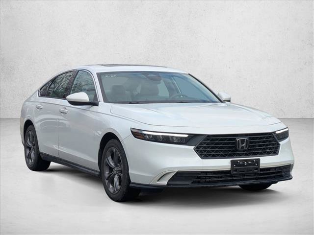 Certified 2023 Honda Accord EX image 3