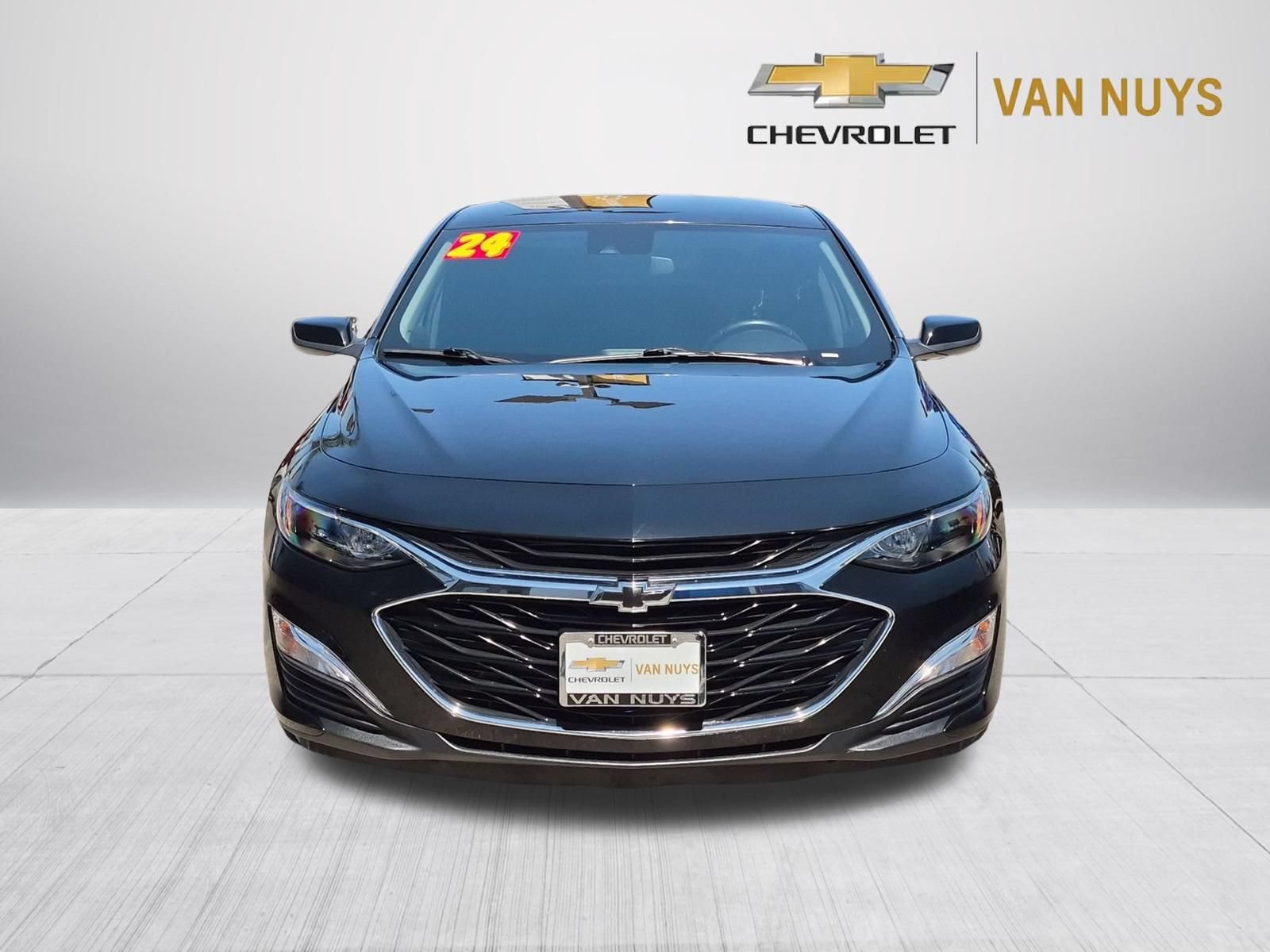 Used 2024 Chevrolet Malibu RS FWD image 2