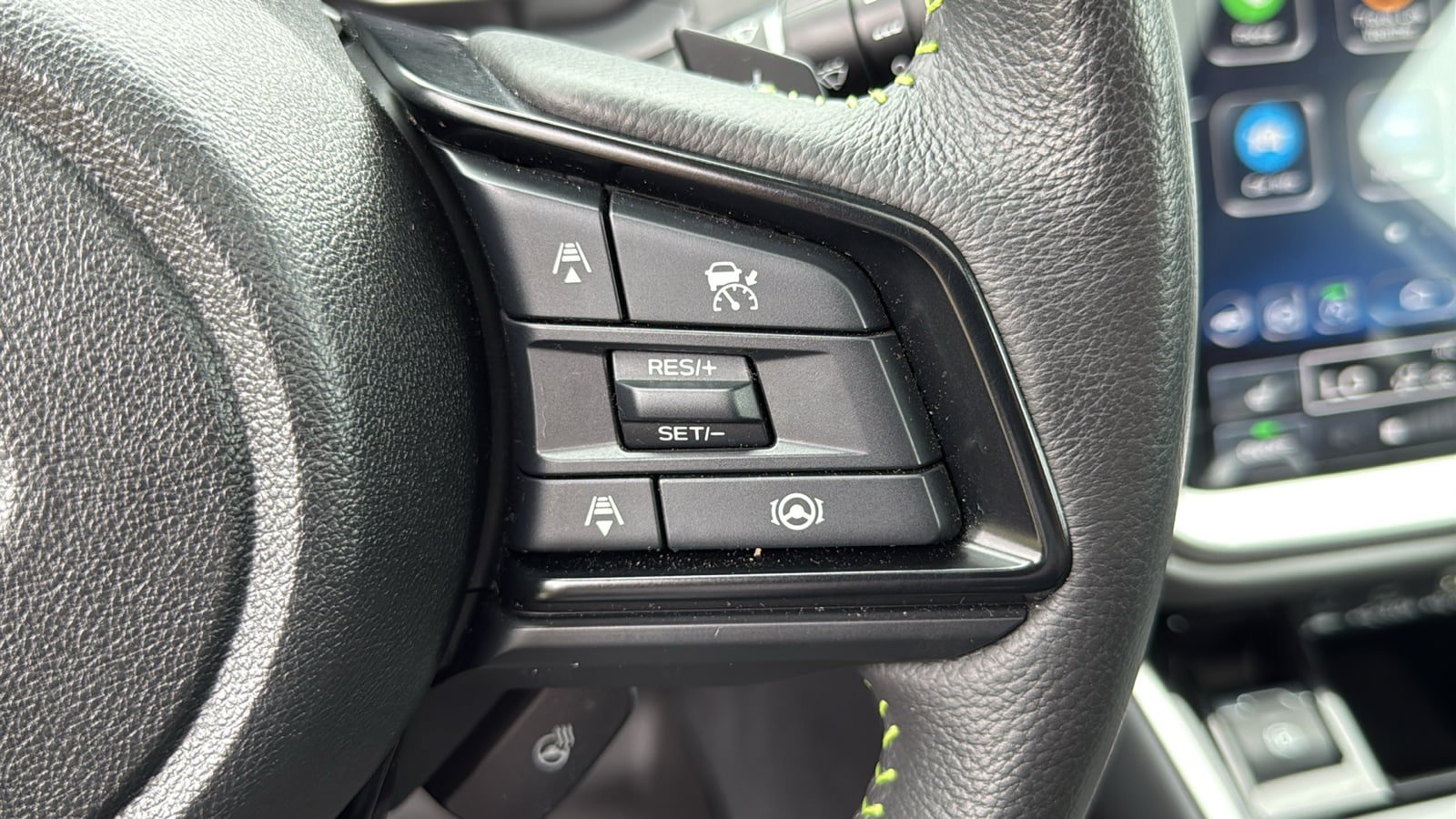 Used 2025 Subaru Outback Onyx Edition AWD/4WD image 14
