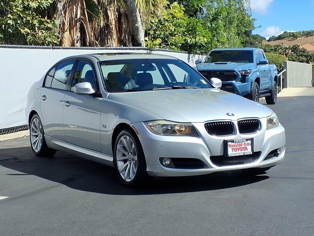 Used 2011 BMW 328i Sedan RWD image 3