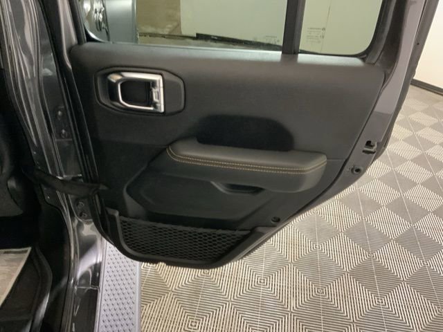 Used 2025 Jeep Gladiator Sport image 39