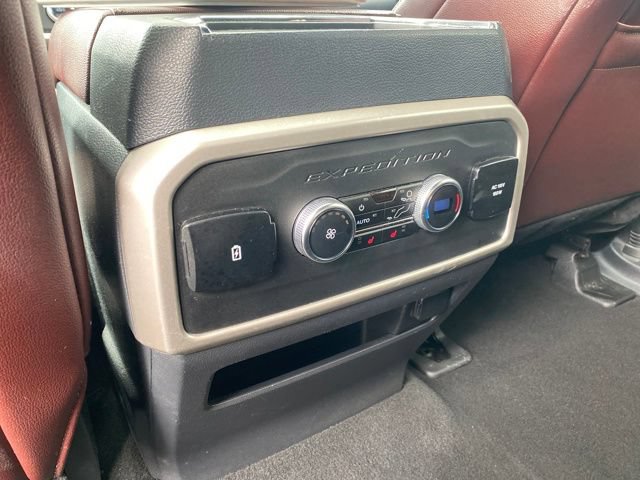 Used 2024 Ford Expedition Limited AWD/4WD image 21