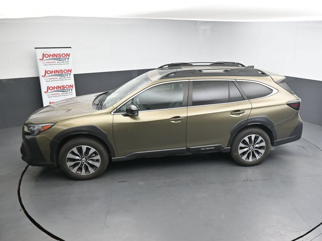 Used 2024 Subaru Outback Limited AWD/4WD image 13
