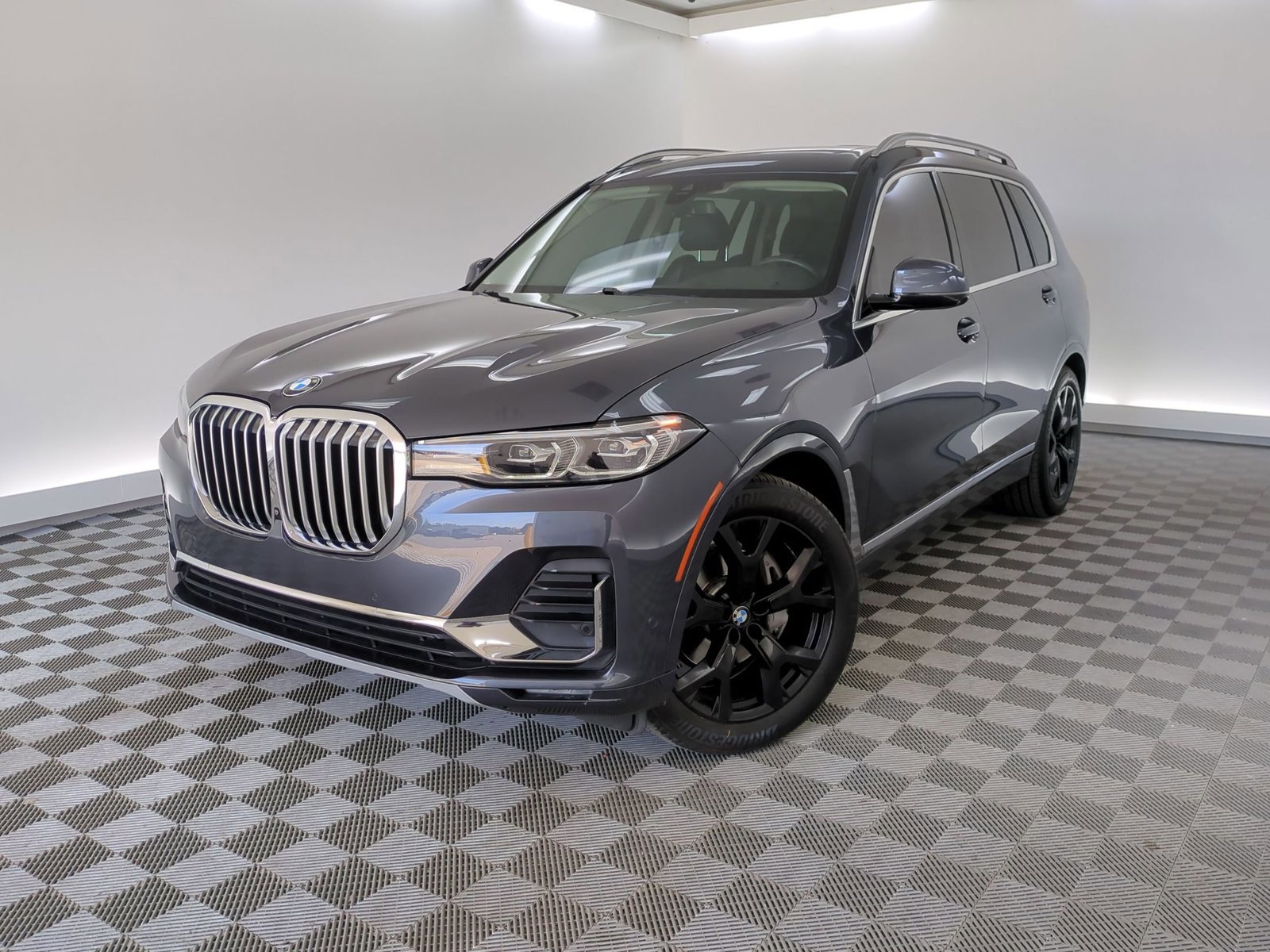Used 2021 BMW X7 xDrive40i w/ Premium Package image 1