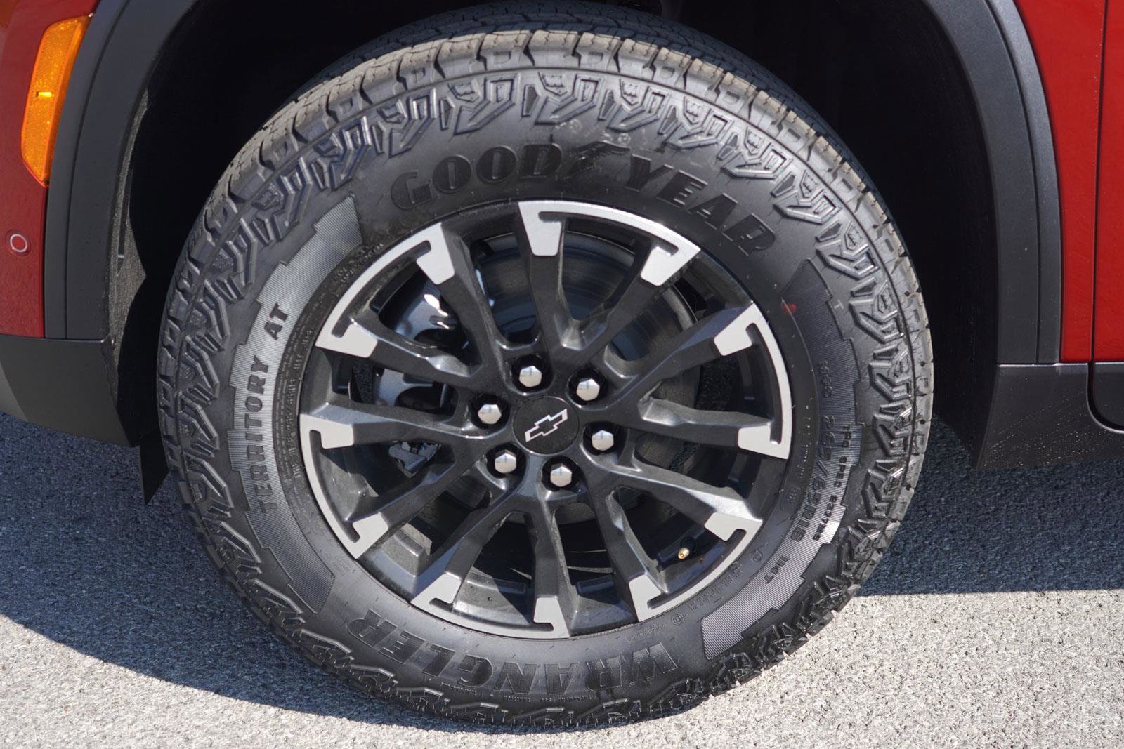 New 2026 Chevrolet Traverse Z71 w/ Enhanced Driving Package image 10