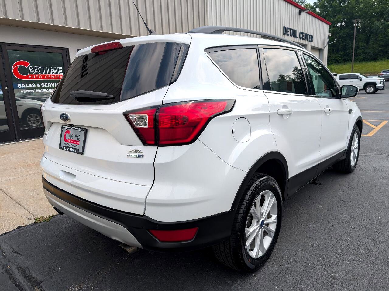 Used 2019 Ford Escape SEL image 8