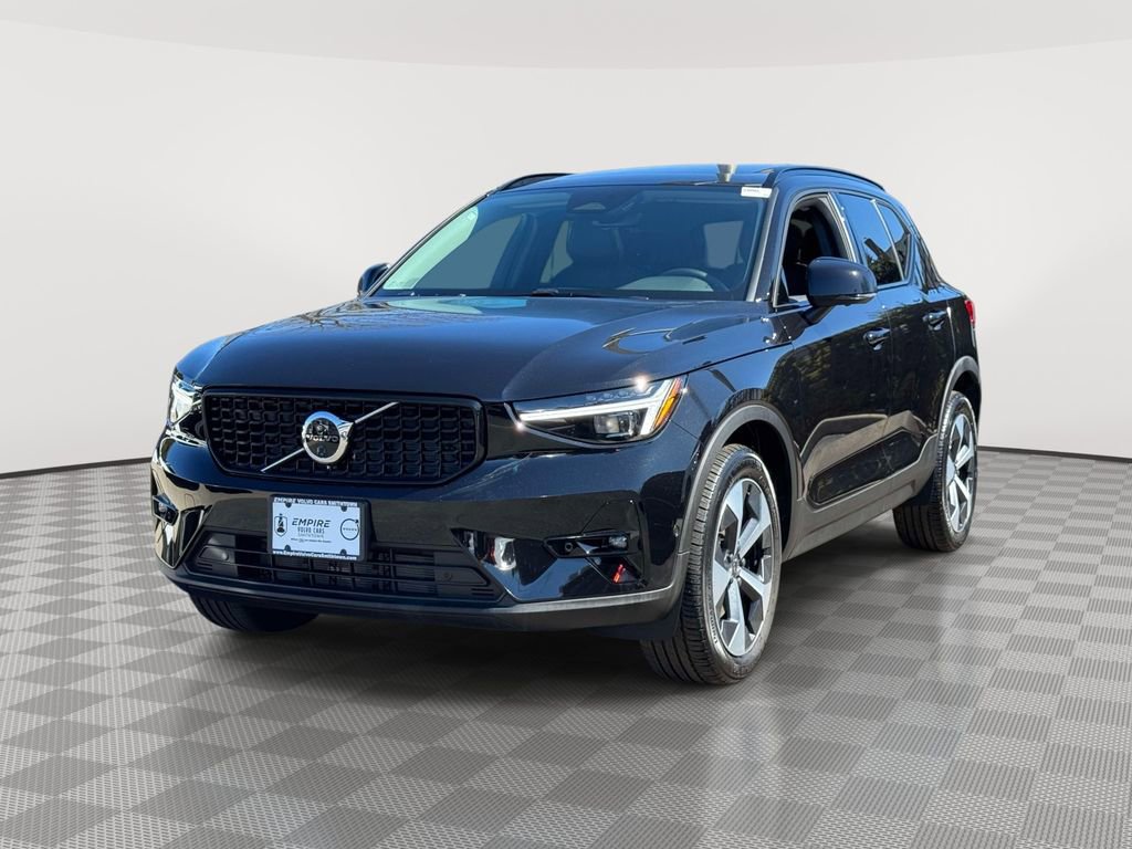 Certified 2026 Volvo XC40 B5 Plus w/ Protection Package Premier image 2