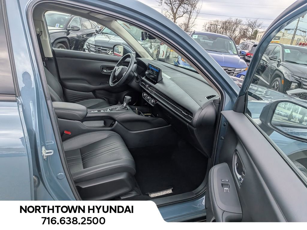 Used 2024 Honda HR-V EX-L image 38