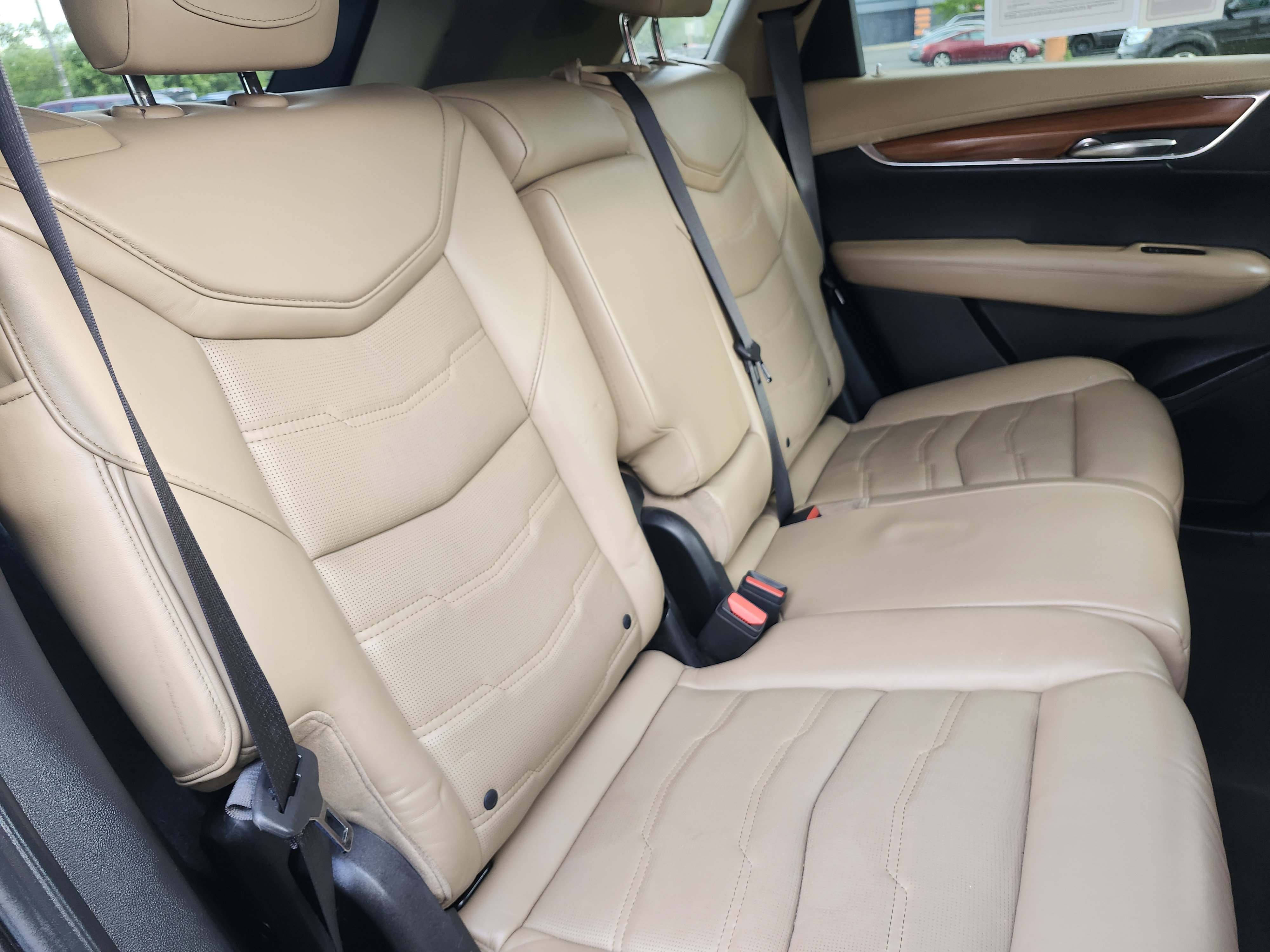 Used 2017 Cadillac XT5 Platinum AWD/4WD image 23