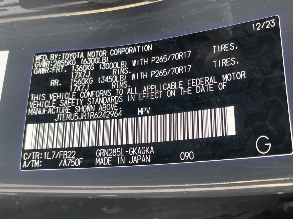 Used 2024 Toyota 4Runner SR5 image 31