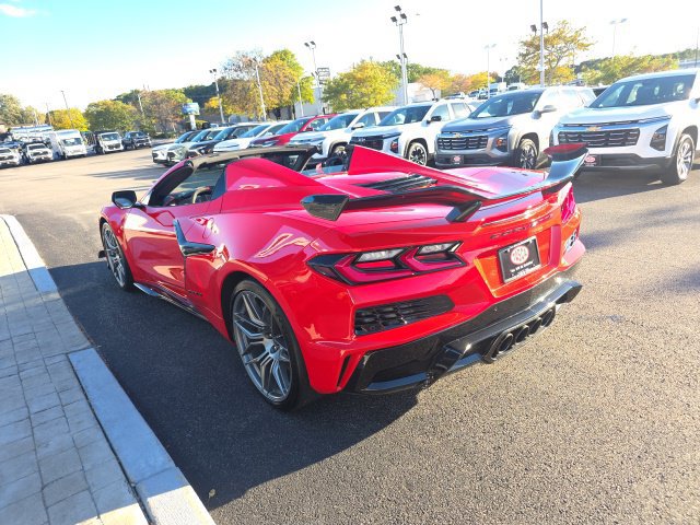 Used 2026 Chevrolet Corvette Z06 w/ Z07 Performance Package RWD image 6