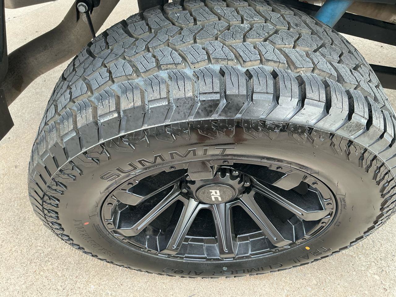 Used 2024 RAM 2500 Big Horn w/ Off Road Package AWD/4WD image 13