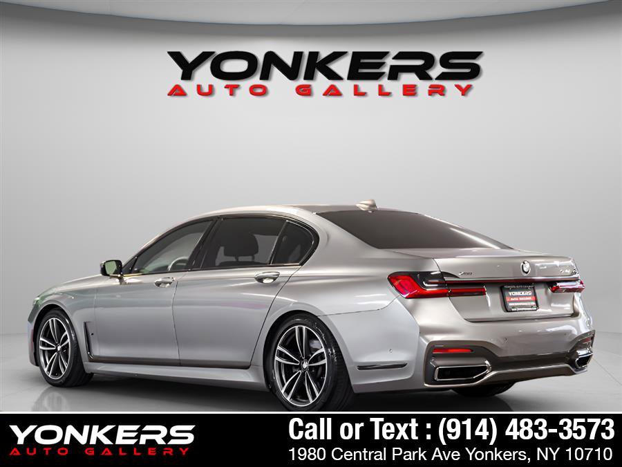 Used 2020 BMW 740i w/ M Sport Package RWD image 4