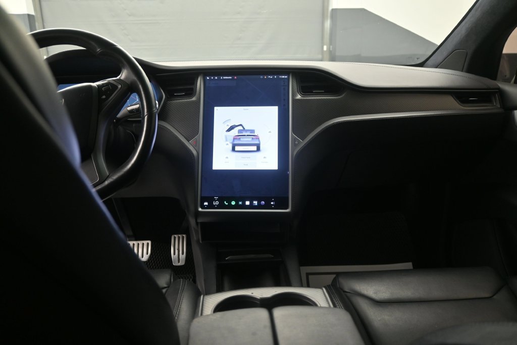 Used 2018 Tesla Model X 100D AWD/4WD image 12