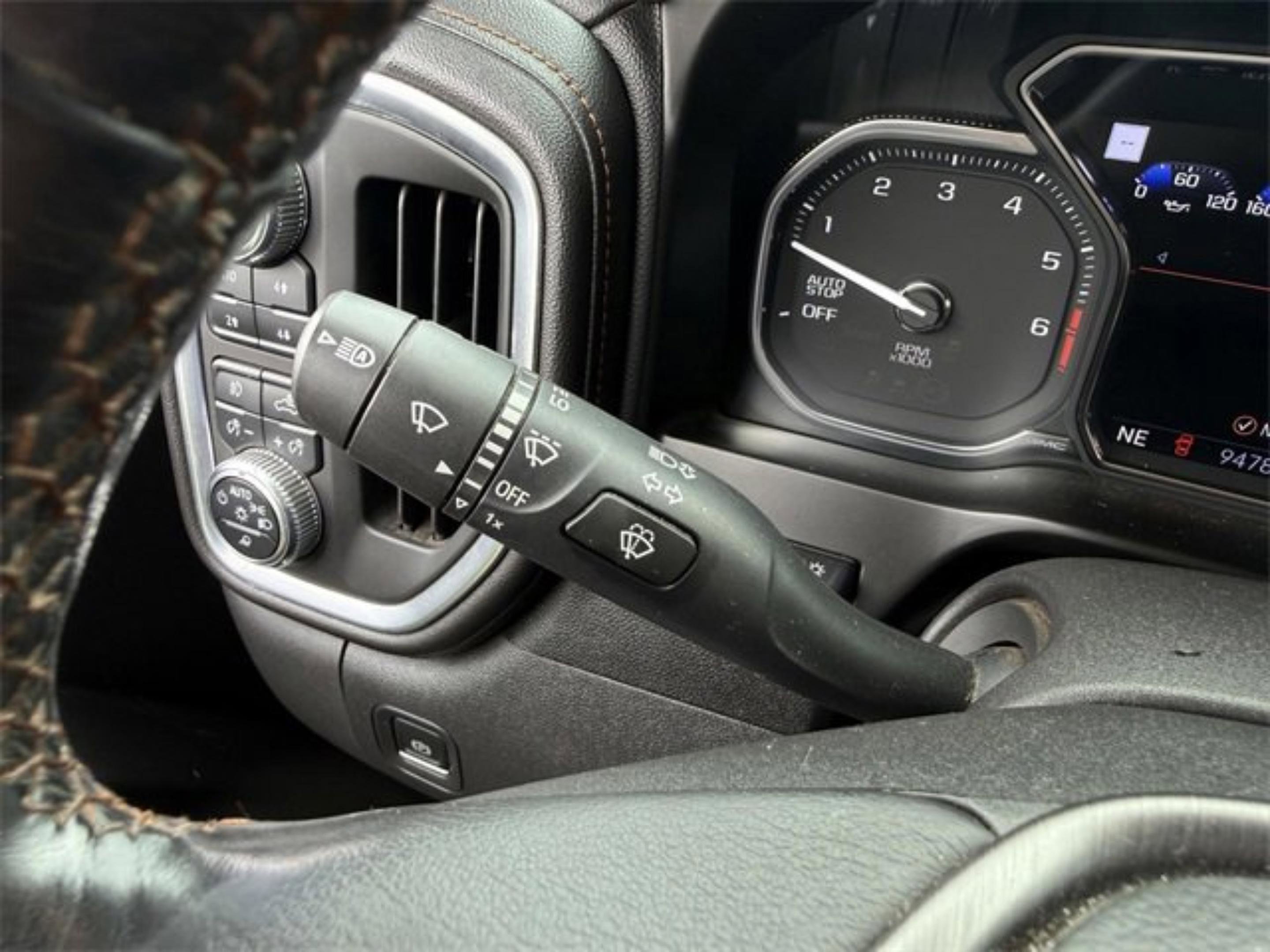 Used 2020 GMC Sierra 1500 AT4 w/ AT4 Premium Package image 18