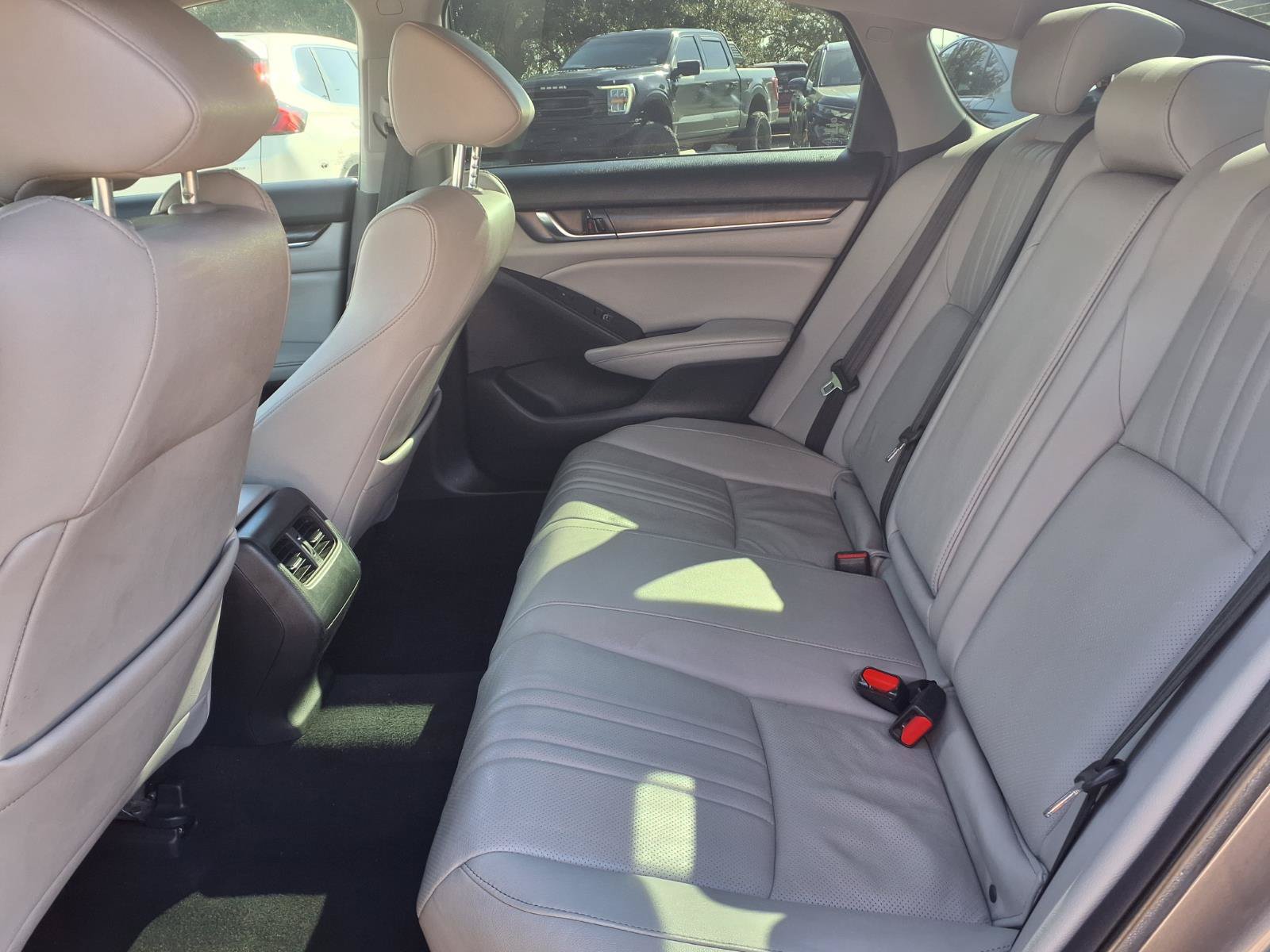 Used 2019 Honda Accord Touring image 20