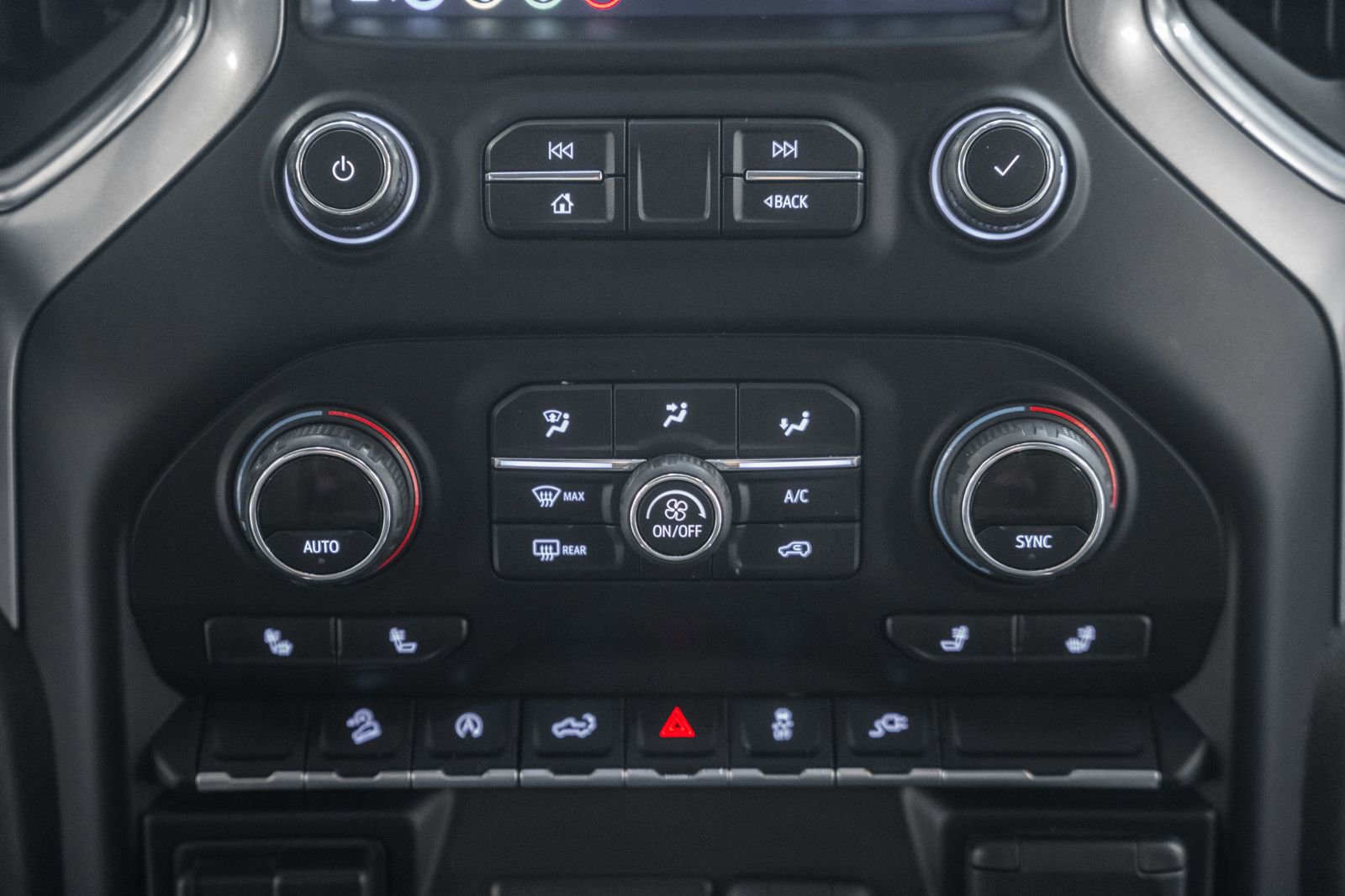 Used 2019 Chevrolet Silverado 1500 LT Trail Boss image 32